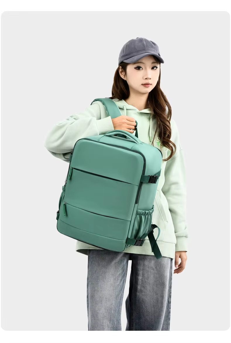 Water-Resistant Large Capacity Lightweight Modern Business Oxford Laptop Backpack product detail