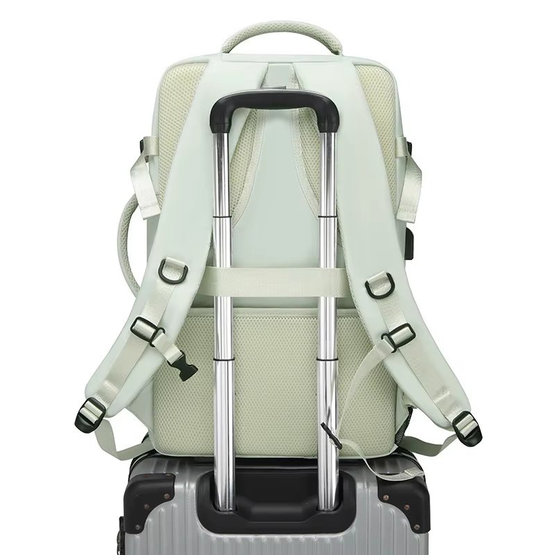 Water-Resistant Large Capacity Lightweight Outdoor Business Nylon Laptop Backpack product detail