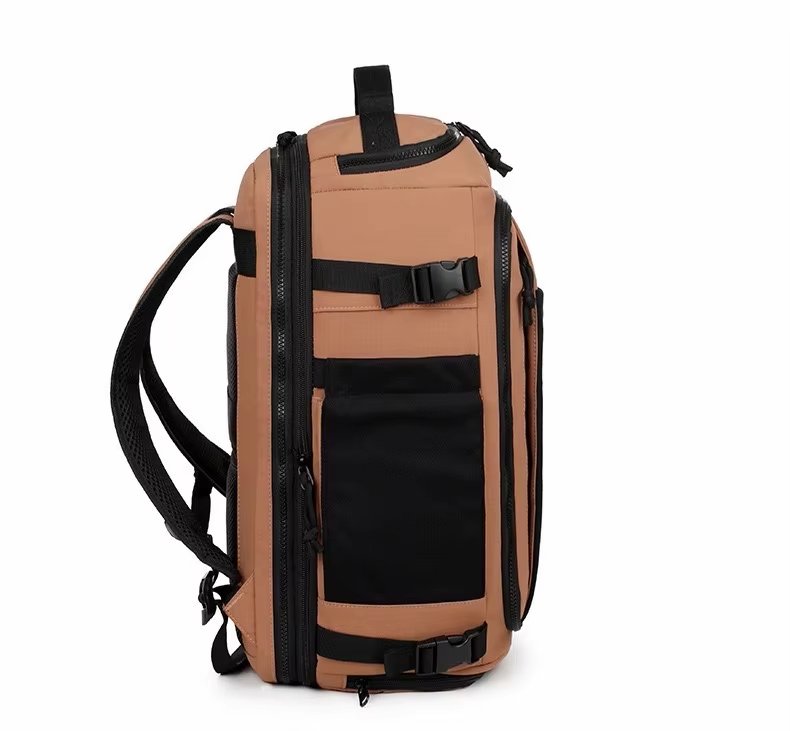 Water-Resistant Large Capacity Expandable Modern Business Nylon Laptop Backpack product detail
