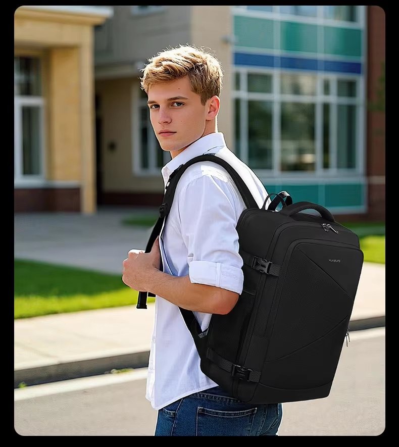 Water-Resistant Large Capacity Expandable Business Travel Oxford Laptop Backpack product detail
