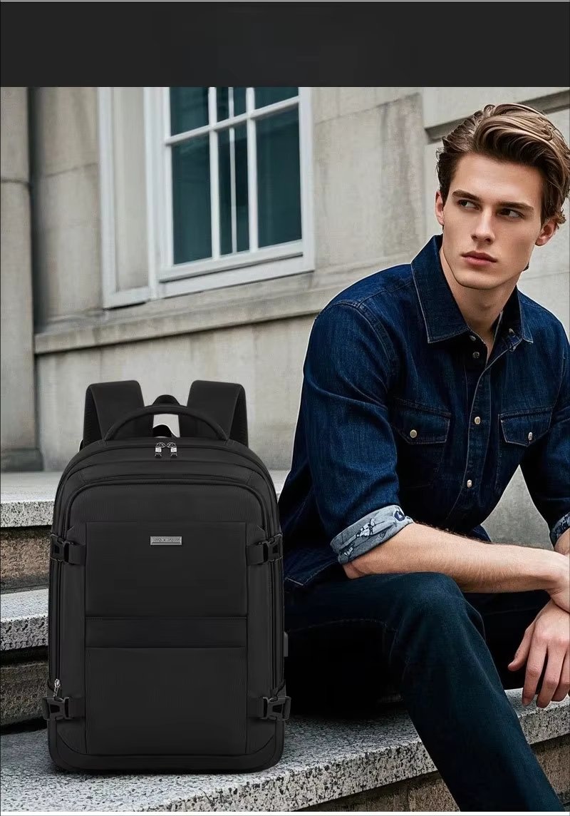 Water-Resistant Large Capacity Lightweight USB Business Oxford Laptop Backpack product detail