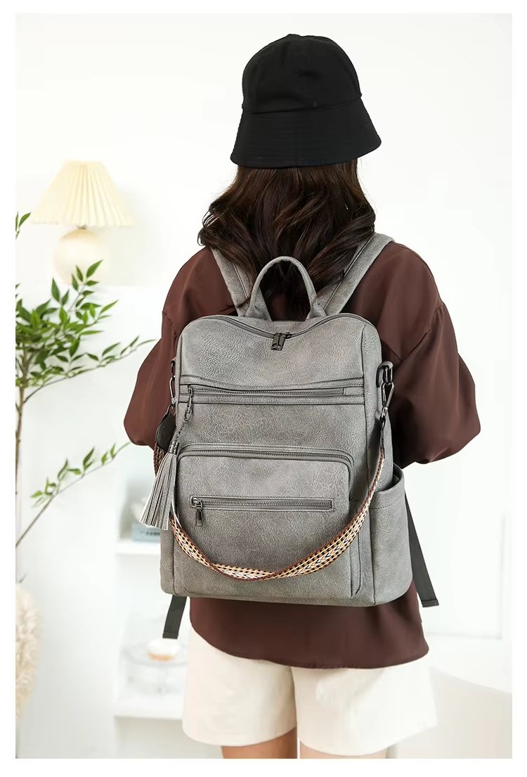 Large Capacity Modern Travel School Leather Business Backpack product detail