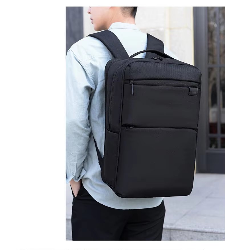 Water-Resistant Large Capacity Modern Outdoor Business Oxford Laptop Backpack product detail