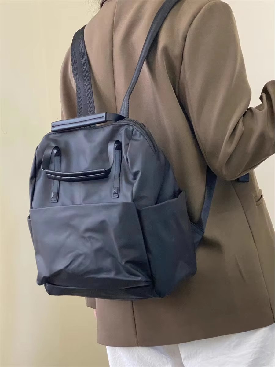 Water-Resistant Lightweight Modern Travel School Nylon Casual Backpack product detail