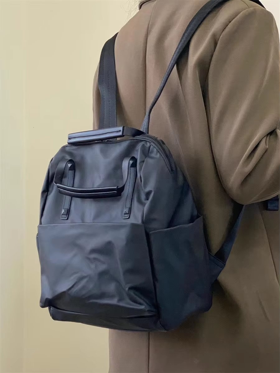 Water-Resistant Lightweight Modern Travel School Nylon Casual Backpack product detail