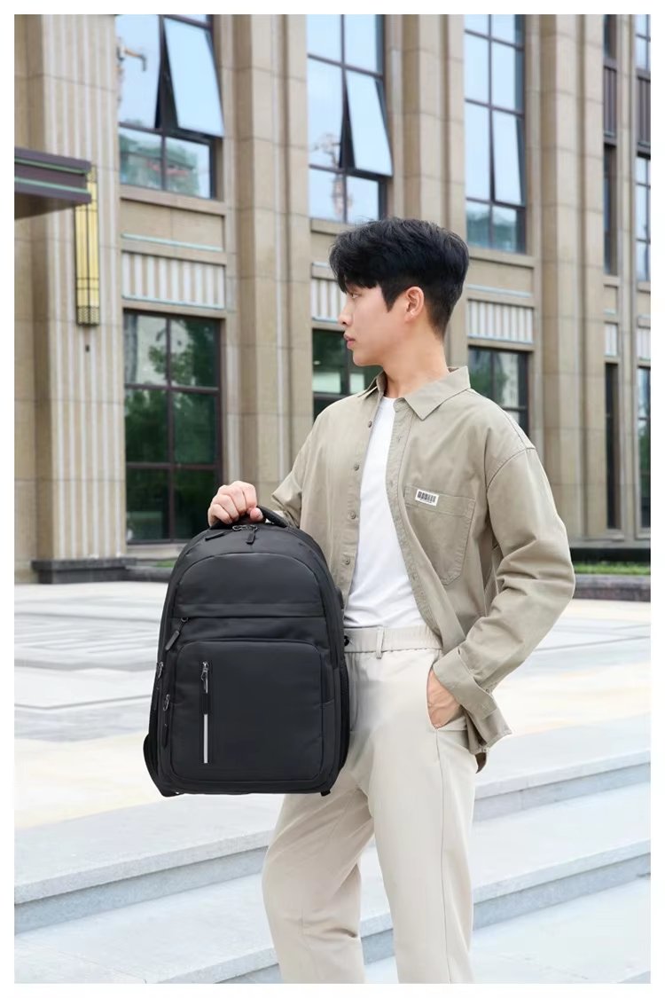 Water-Resistant Large Capacity USB Outdoor Travel Oxford Laptop Backpack product detail