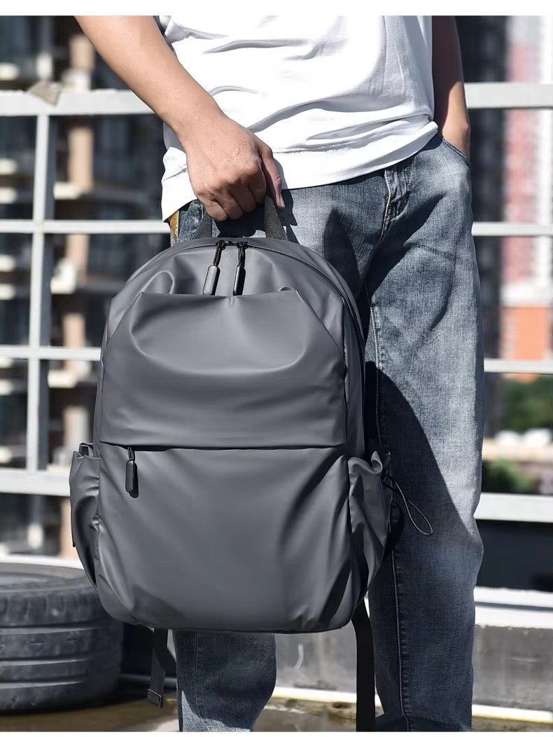 Water-Resistant Large Capacity Lightweight Outdoor Business PU Leather Laptop Backpack product detail