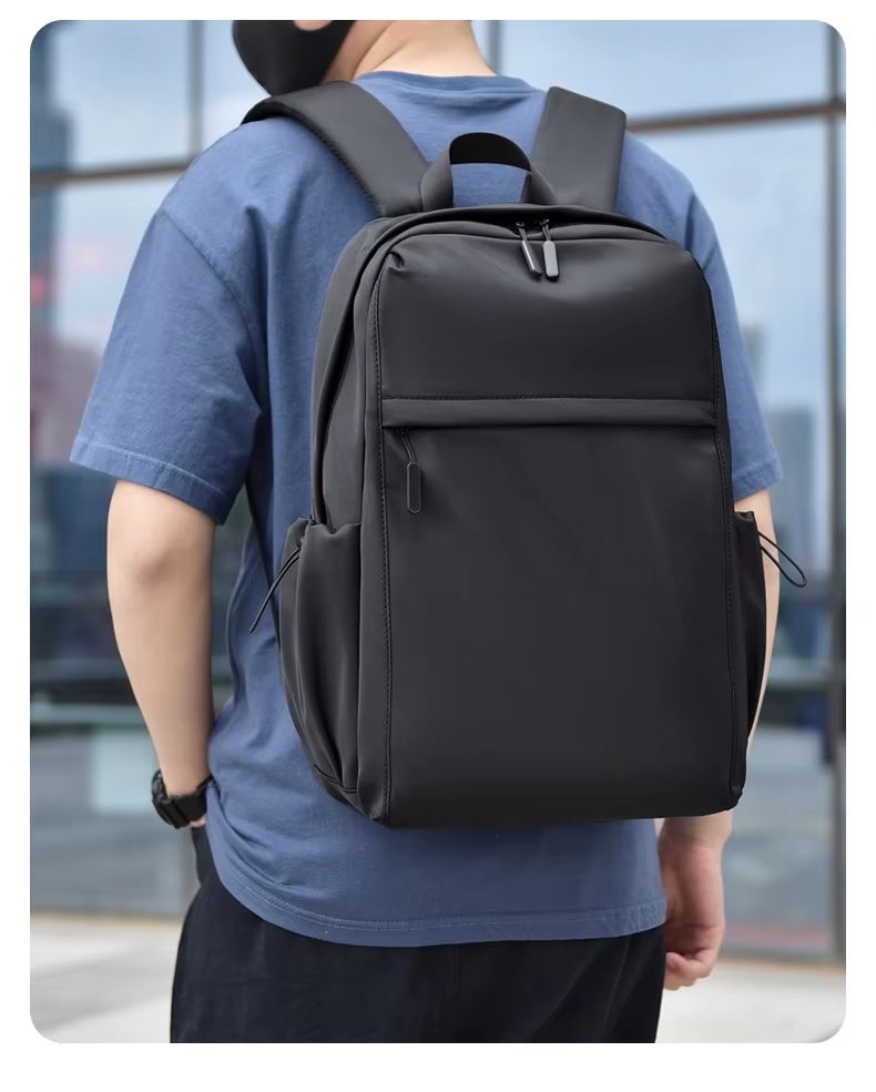 Water-Resistant Large Capacity Modern Outdoor Business Oxford Laptop Backpack product detail