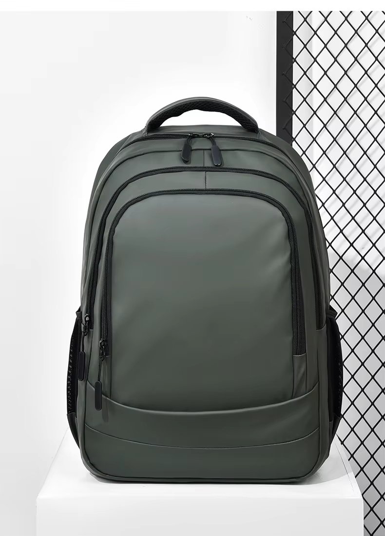 Water-Resistant Large Capacity USB Outdoor Business PU Leather Laptop Backpack product detail