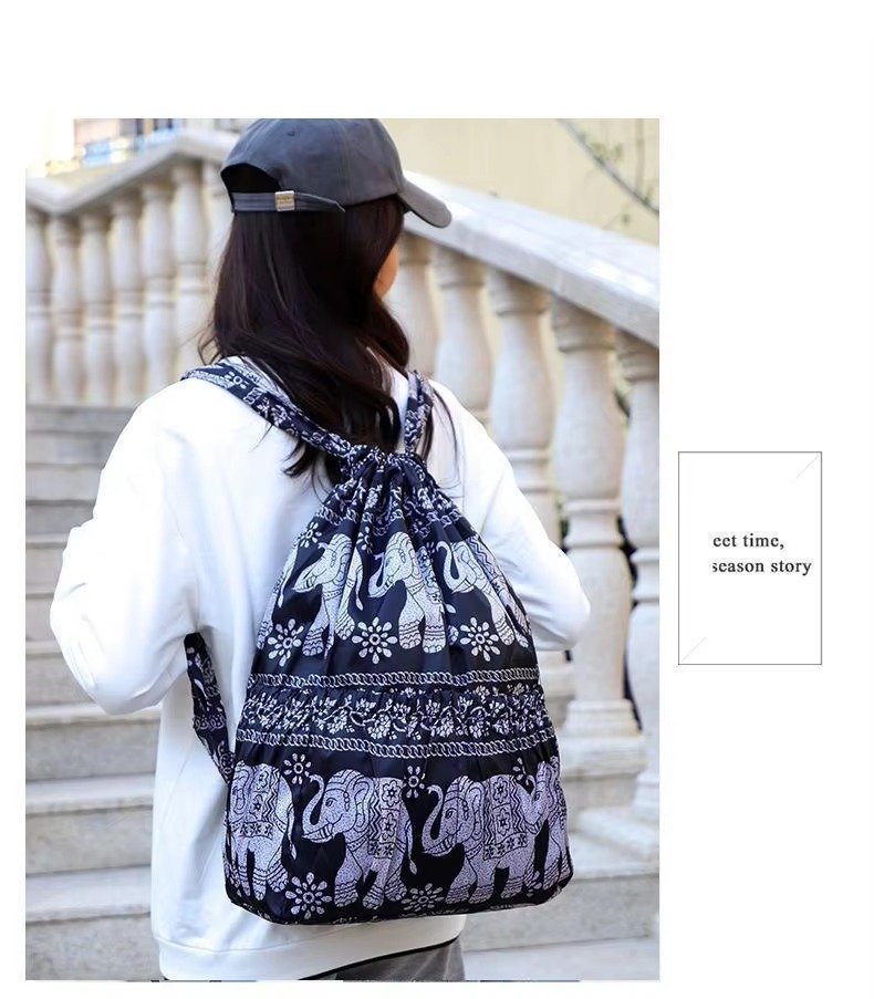 Design Flower Printed Pattern Drawstring Backpack Outdoor Sports Bag Large Capacity Mommy Bag Lightweight Travel Backpack detail image