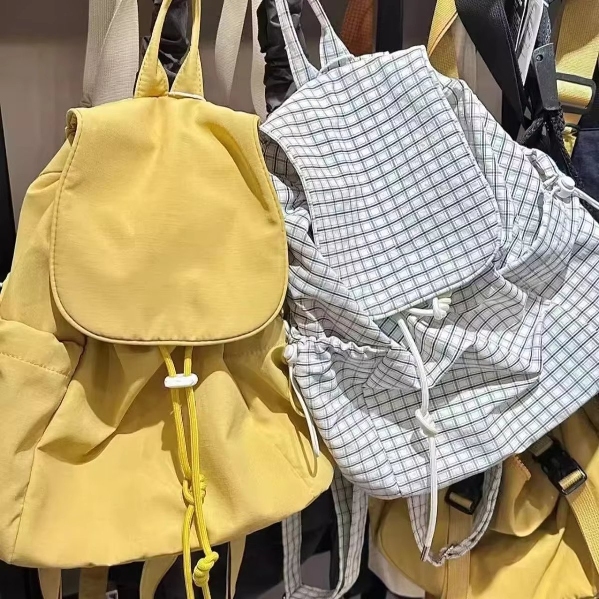 Lightweight School Casual Canvas Casual Backpack product detail