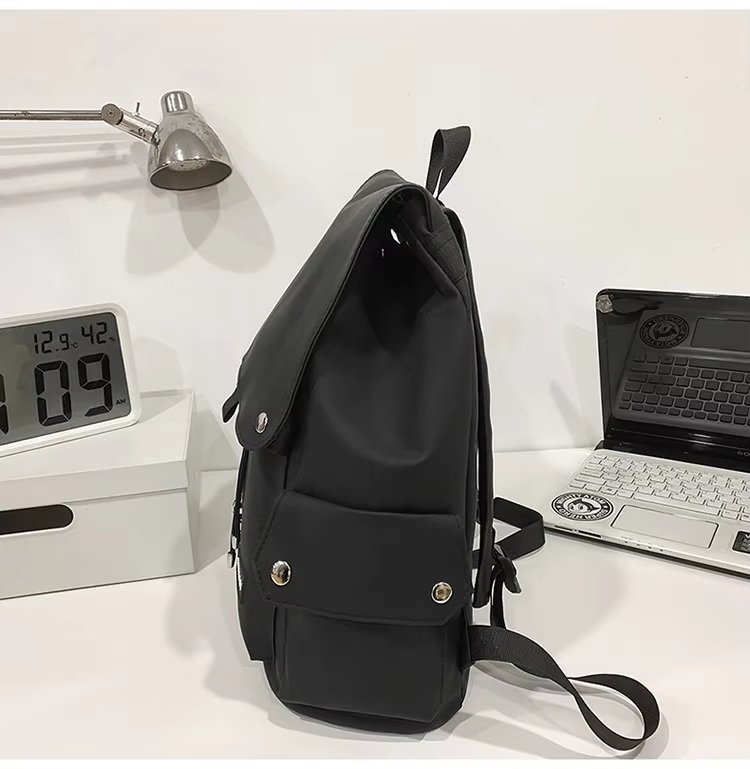 Water-Resistant Large Capacity Lightweight Modern Outdoor Oxford Laptop Backpack product detail