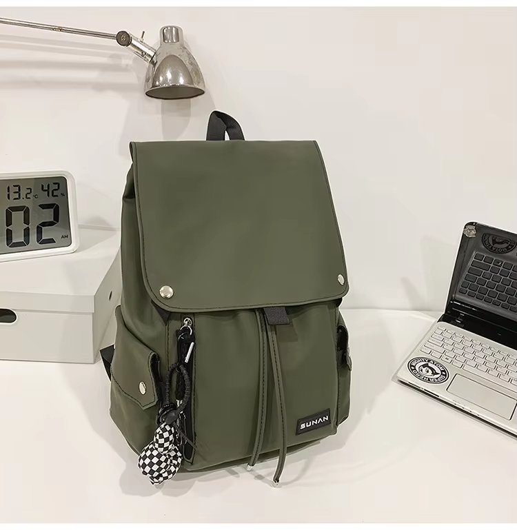 Water-Resistant Large Capacity Lightweight Modern Outdoor Oxford Laptop Backpack product detail