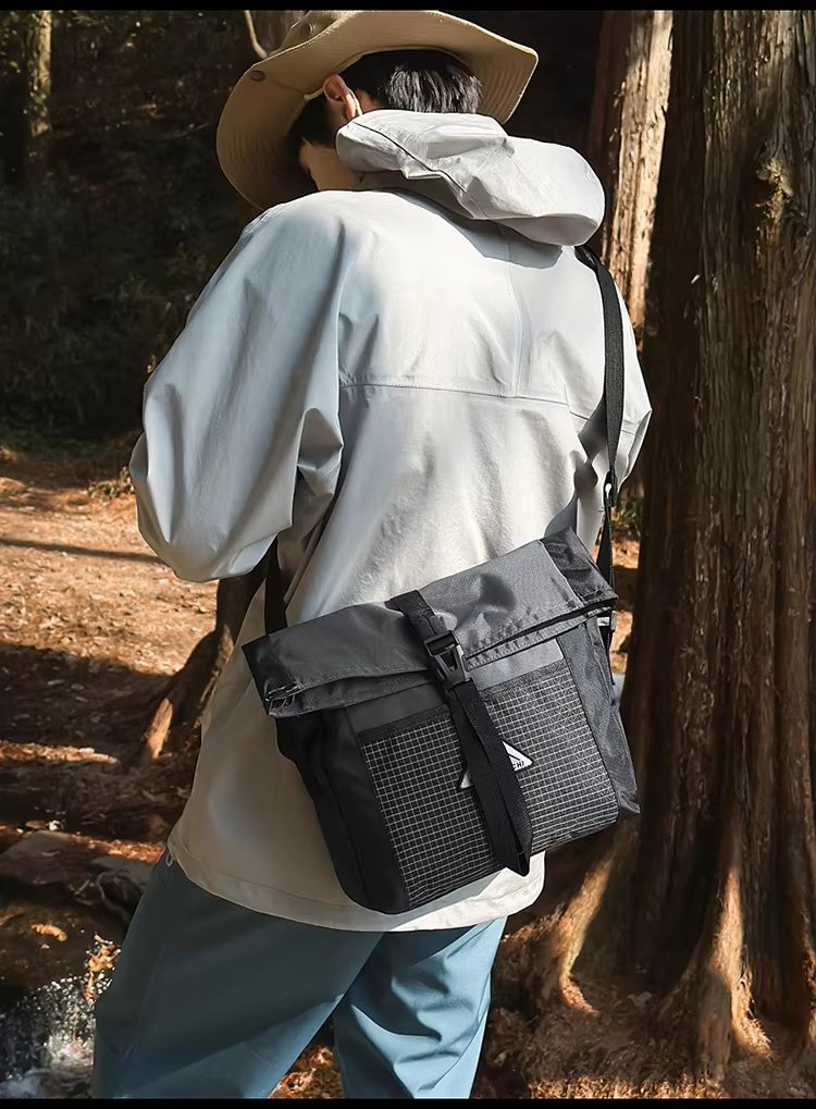 Large Capacity Lightweight Outdoor Travel Nylon Roll Top Backpack product detail