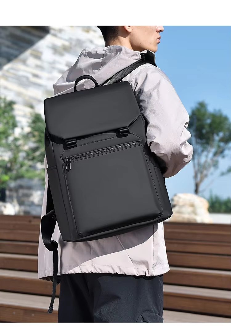 Water-Resistant Large Capacity Business Travel School PU Leather Rolling Backpack product detail