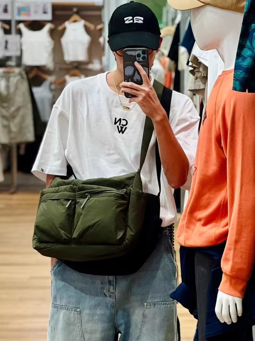 Unisex Fashion Casual Multi-pocket Messenger Bag Large Capacity Waterproof Nylon Crossbody Shoulder Handbags - product detail