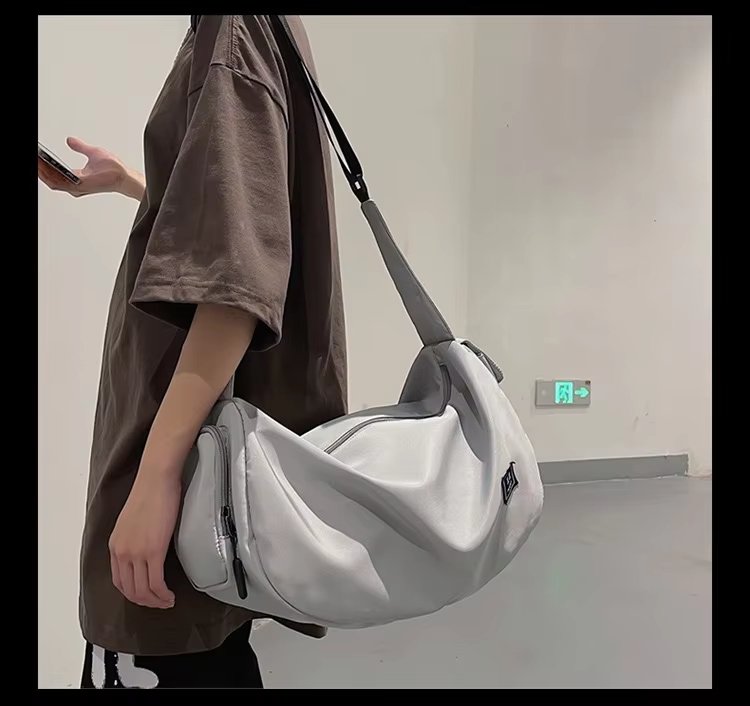 Waterproof Large Capacity Foldable Lightweight Multi-function Gym Travel Tote Bag - product detail