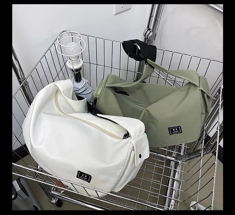 Waterproof Large Capacity Foldable Lightweight Multi-function Gym Travel Tote Bag - product detail