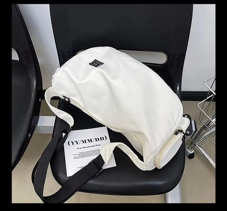 Waterproof Large Capacity Foldable Lightweight Multi-function Gym Travel Tote Bag - product detail