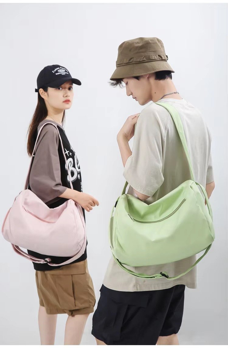 Custom Nylon Crossbody Duffel Bag with Shoe Compartment – Lightweight Sport & Travel Bag product detail