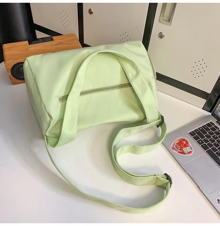 Custom Nylon Crossbody Duffel Bag with Shoe Compartment – Lightweight Sport & Travel Bag product detail