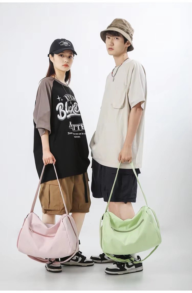 Custom Nylon Crossbody Duffel Bag with Shoe Compartment – Lightweight Sport & Travel Bag product detail