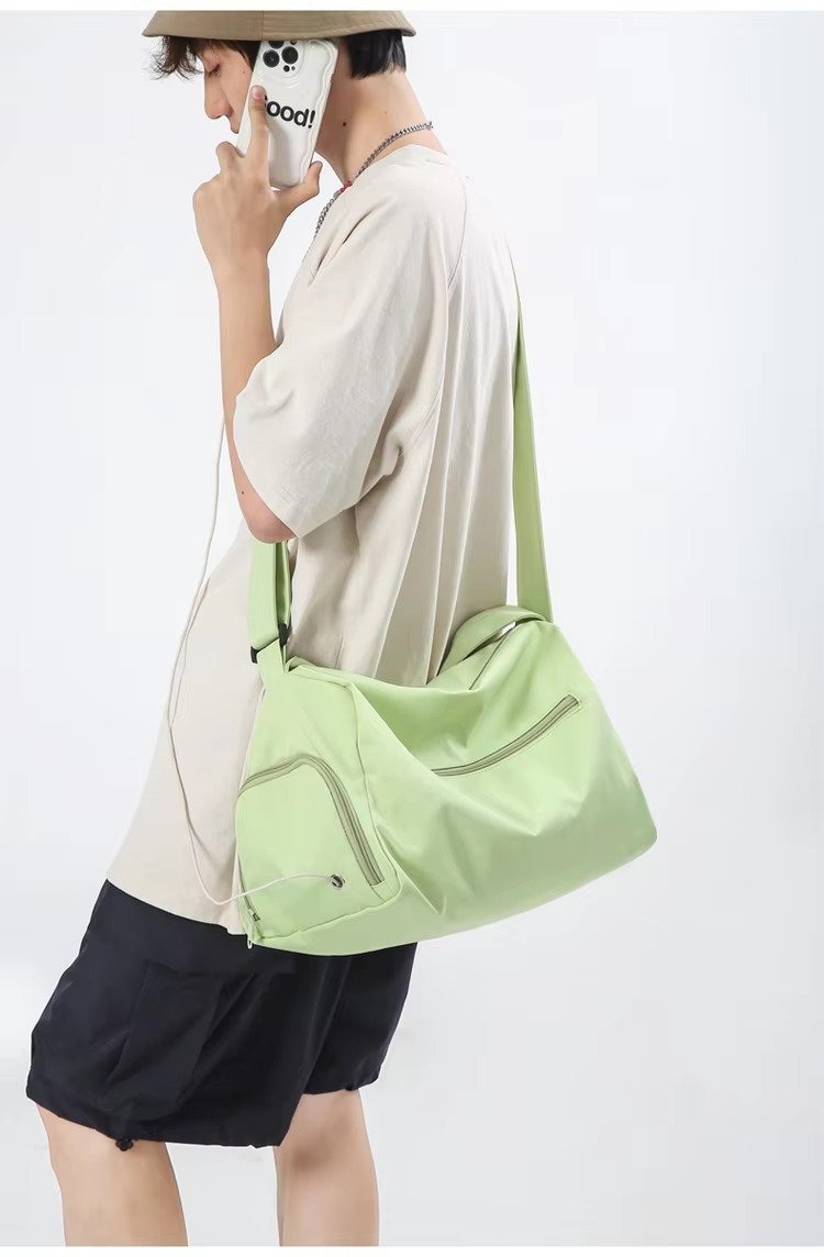 Custom Nylon Crossbody Duffel Bag with Shoe Compartment – Lightweight Sport & Travel Bag product detail