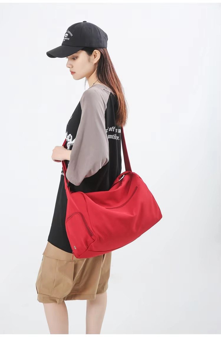 Custom Nylon Crossbody Duffel Bag with Shoe Compartment – Lightweight Sport & Travel Bag product detail