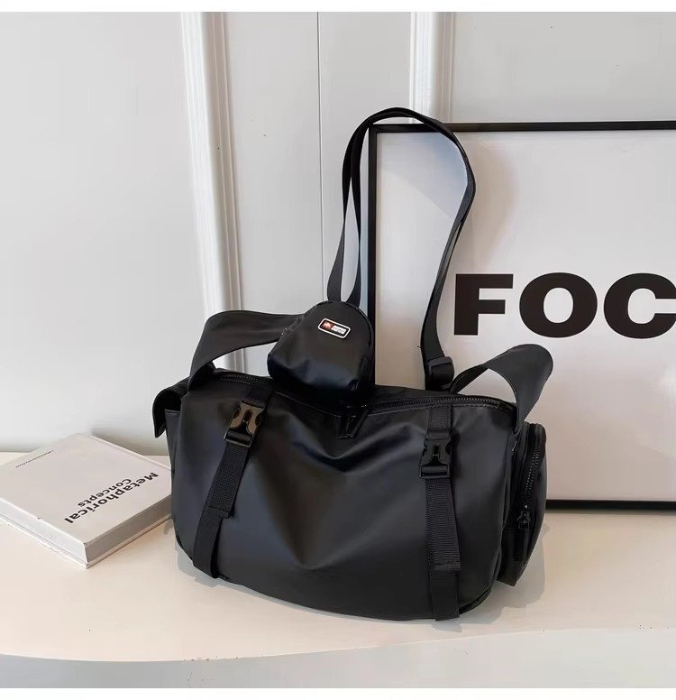 Custom Nylon Crossbody Messenger Bag with Coin Purse – Waterproof Travel & Business Sling Bag product detail