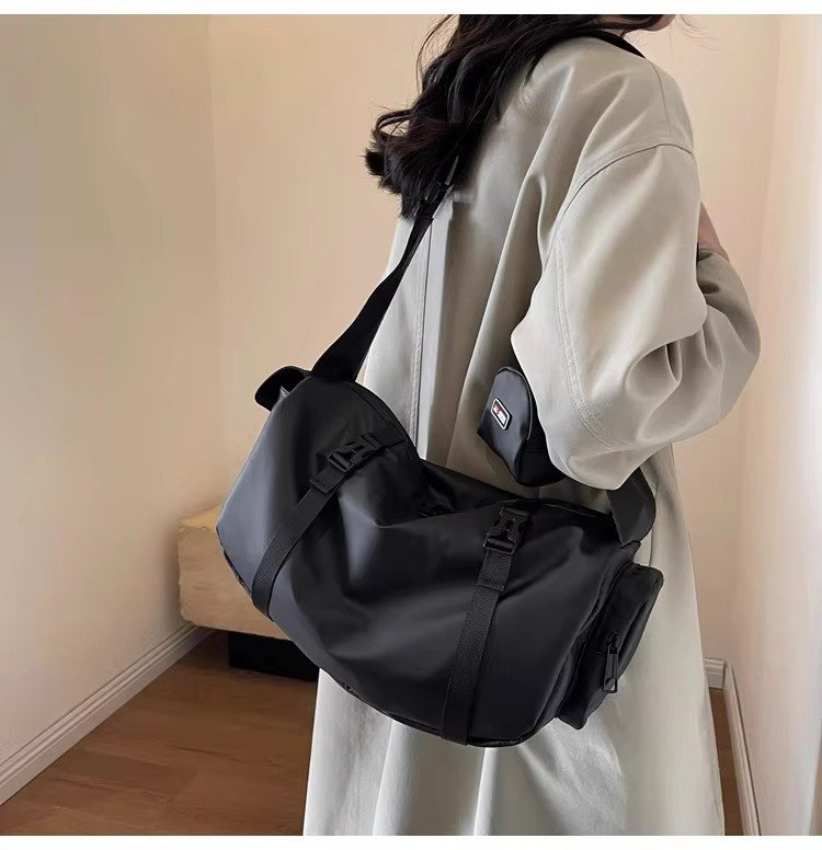 Custom Nylon Crossbody Messenger Bag with Coin Purse – Waterproof Travel & Business Sling Bag product detail