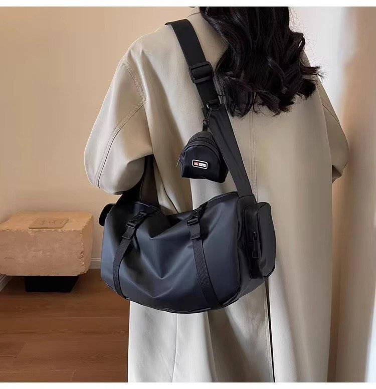 Custom Nylon Crossbody Messenger Bag with Coin Purse – Waterproof Travel & Business Sling Bag product detail