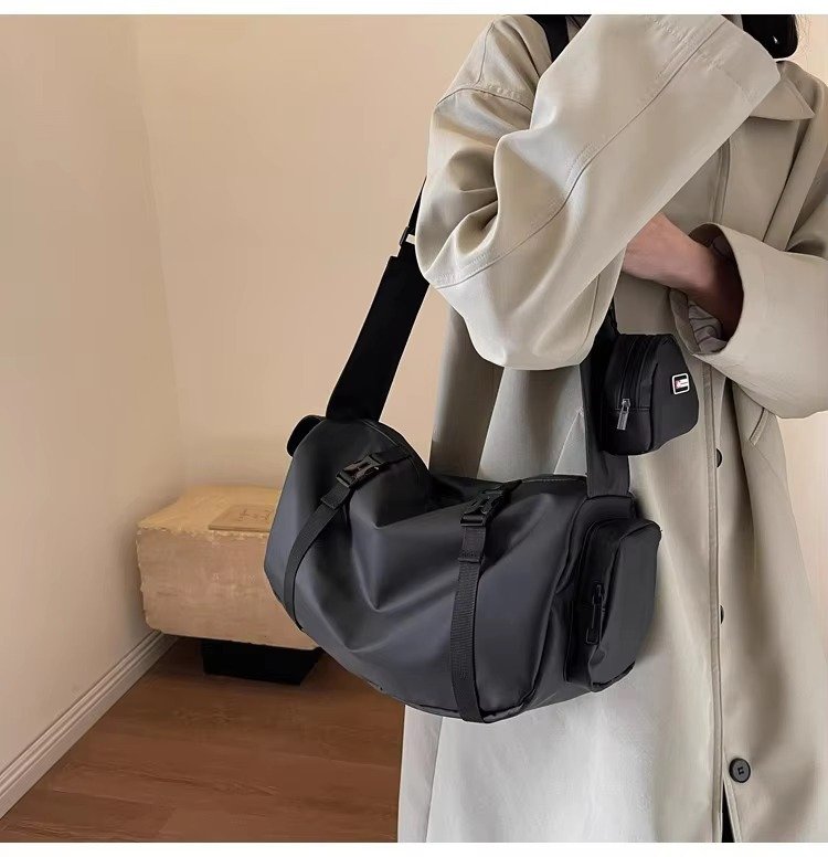 Custom Nylon Crossbody Messenger Bag with Coin Purse – Waterproof Travel & Business Sling Bag product detail