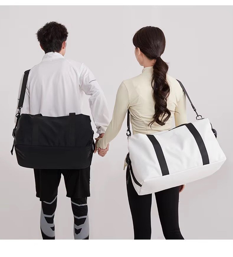 Custom Luxury PU Leather Weekender Duffel Bag – Waterproof Lightweight Travel Gym Bag product detail