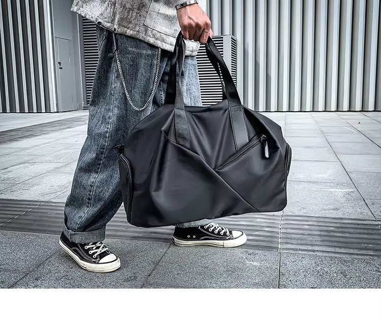 Custom Nylon Foldable Duffel Bag 20-30L – Waterproof Gym & Travel Bag with Dry Wet Separation product detail