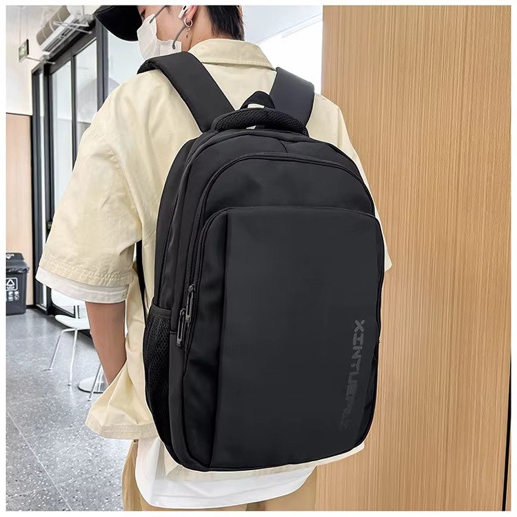 Customized Unisex Fashion Large Capacity Waterproof Laptop Backpack for School Travel Universal Design Leisure Sports Schoolbag product detail