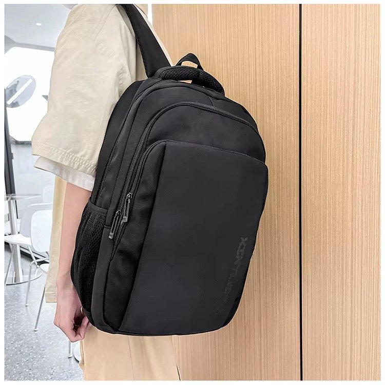 Customized Unisex Fashion Large Capacity Waterproof Laptop Backpack for School Travel Universal Design Leisure Sports Schoolbag product detail