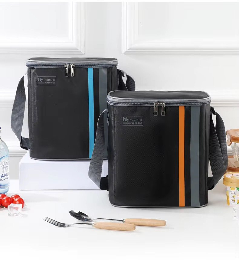 Portable Insulated Picnic Tote with Adjustable Shoulder Strap product detail