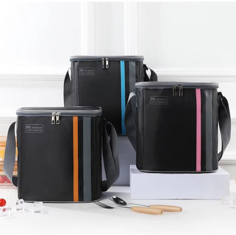 Portable Insulated Picnic Tote with Adjustable Shoulder Strap product detail