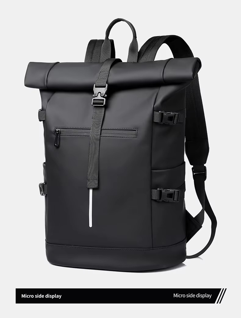 three-quarter view with shoulder straps