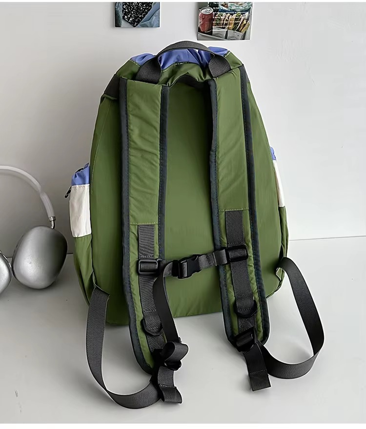 back view with padded straps