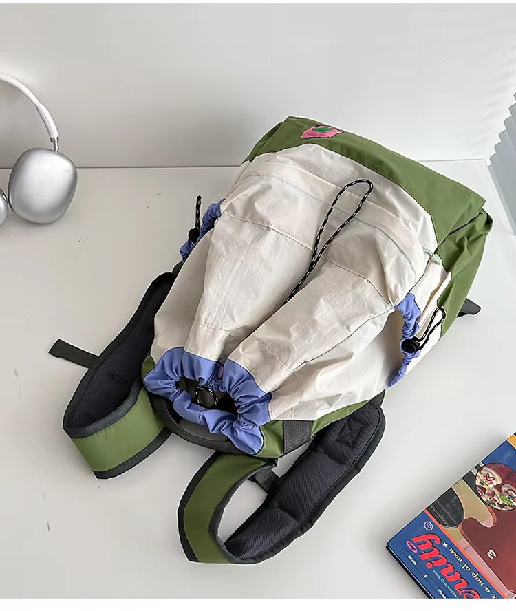 top view of open drawstring