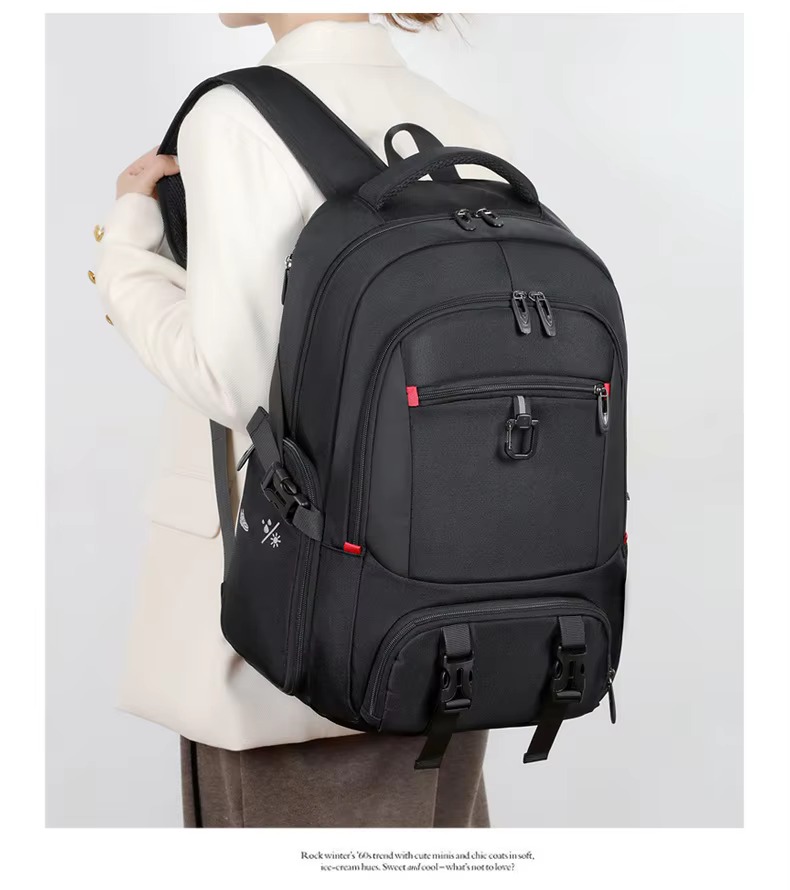 woman wearing black backpack