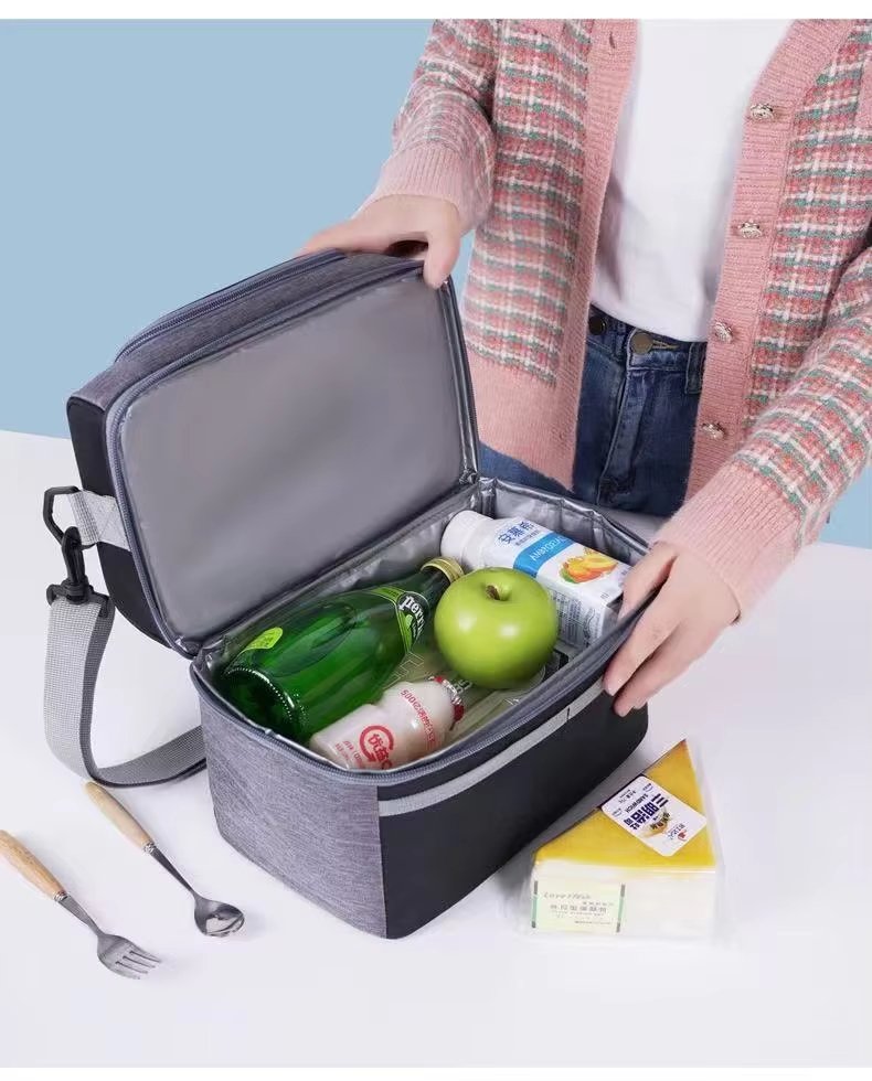 Double Layer Thermal Lunch Bag with Plastic Zipper Handle Waterproof Insulated Picnic Storage Cooler Bag - product detail