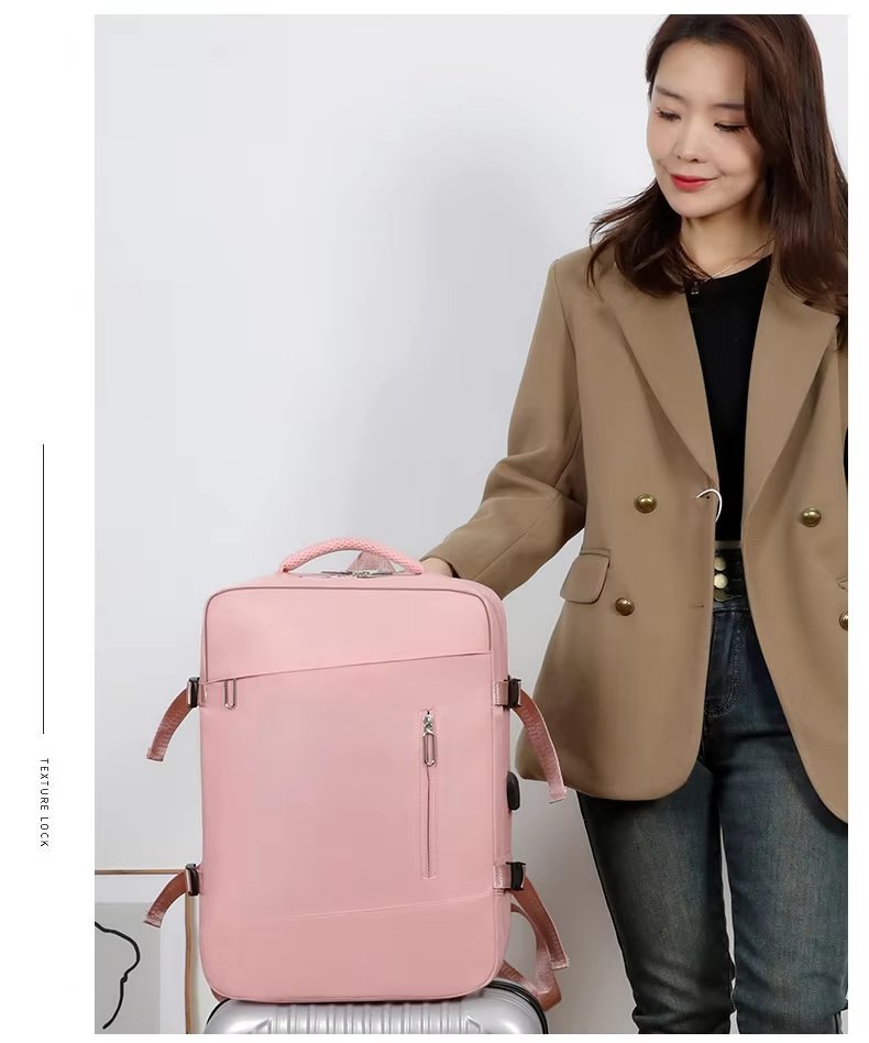 Water-Resistant Large Capacity Expandable Outdoor Business Oxford Laptop Backpack product detail
