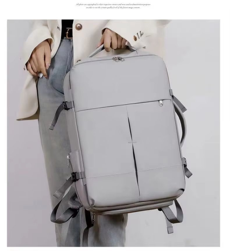 Water-Resistant Large Capacity Expandable USB Outdoor Oxford Laptop Backpack product detail