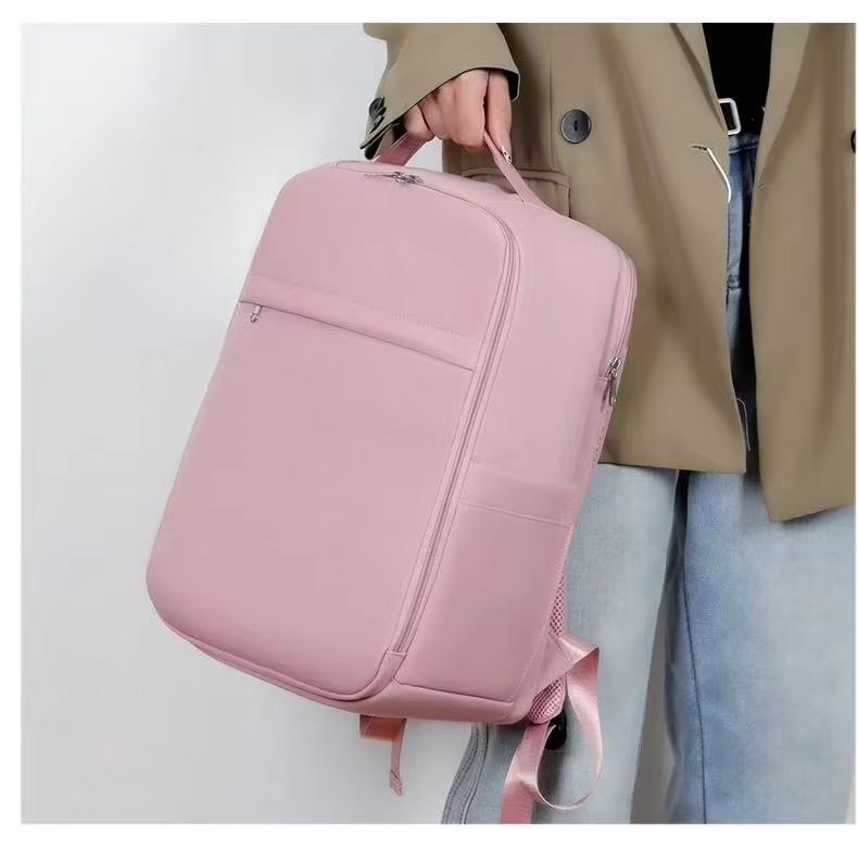 Water-Resistant Large Capacity Business Travel Polyester Laptop Backpack product detail