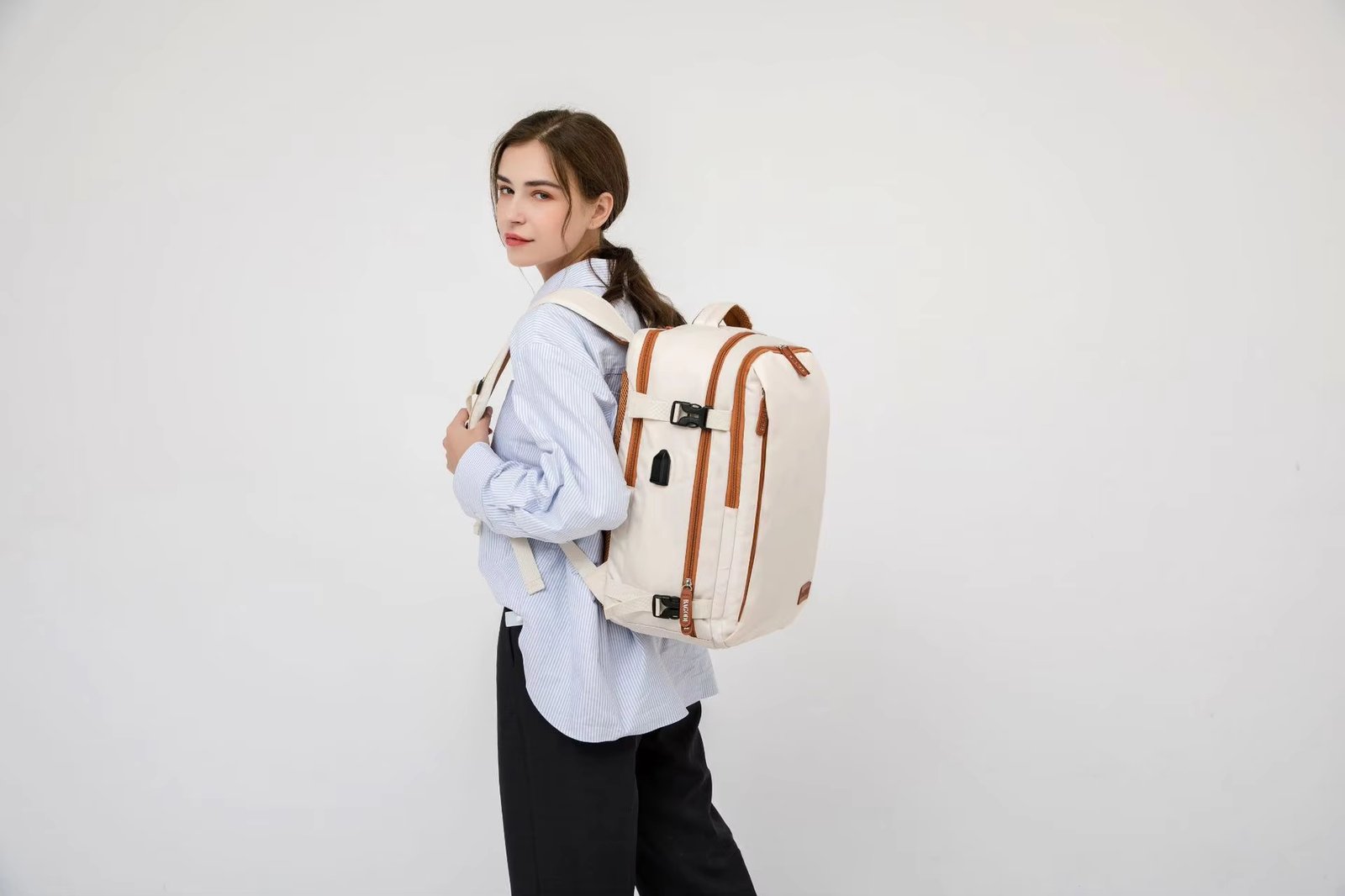 Water-Resistant Large Capacity Business Travel School Oxford Laptop Backpack product detail