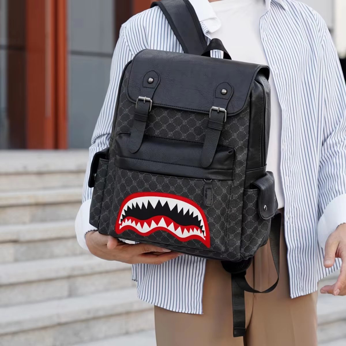 Water-Resistant Vintage Travel School Casual PU Leather Laptop Backpack product detail