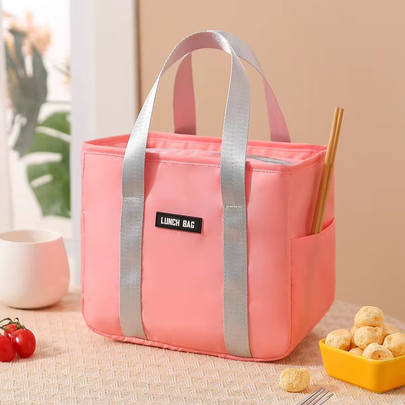 Insulated Lunch Tote with Foil Lining and Sturdy Handles product detail