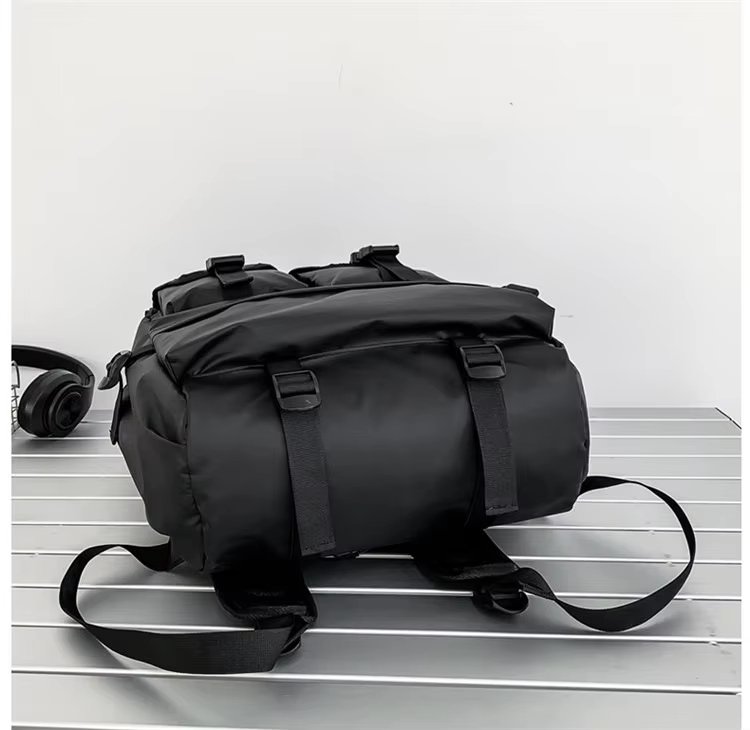 Anti-Theft Large Capacity Expandable Modern Multi-Pocket Oxford Roll Top Backpack product detail